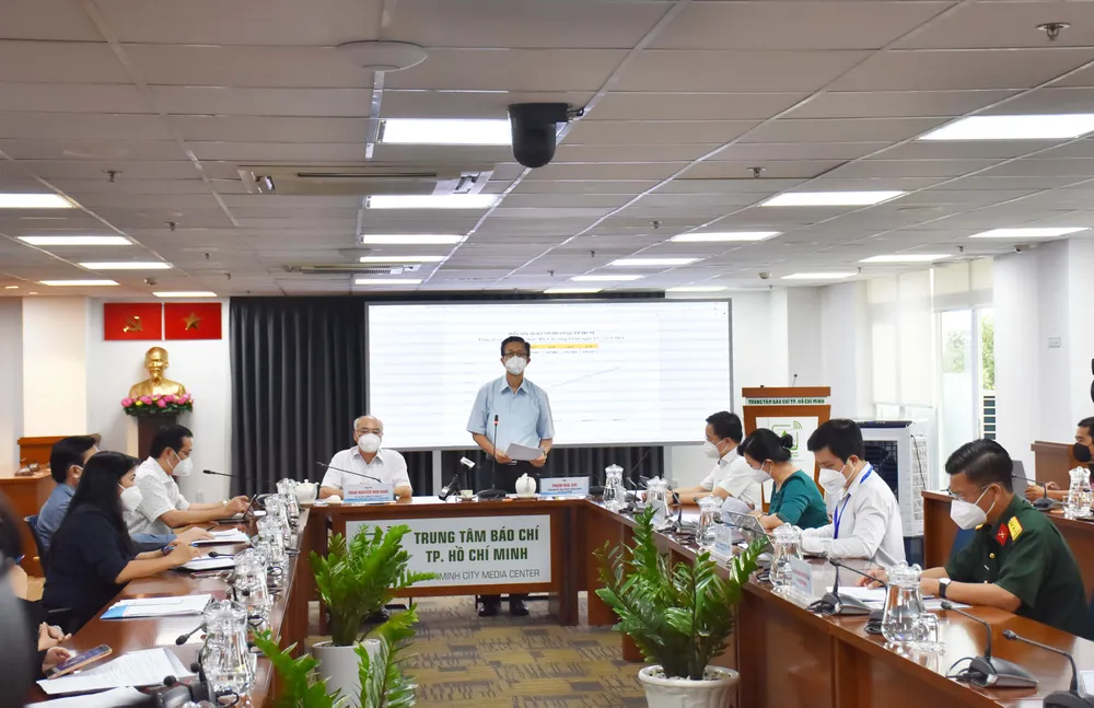 TPHCM: Số bệnh nhân mắc Covid-19 nhập viện ít hơn bệnh nhân xuất viện ảnh 1