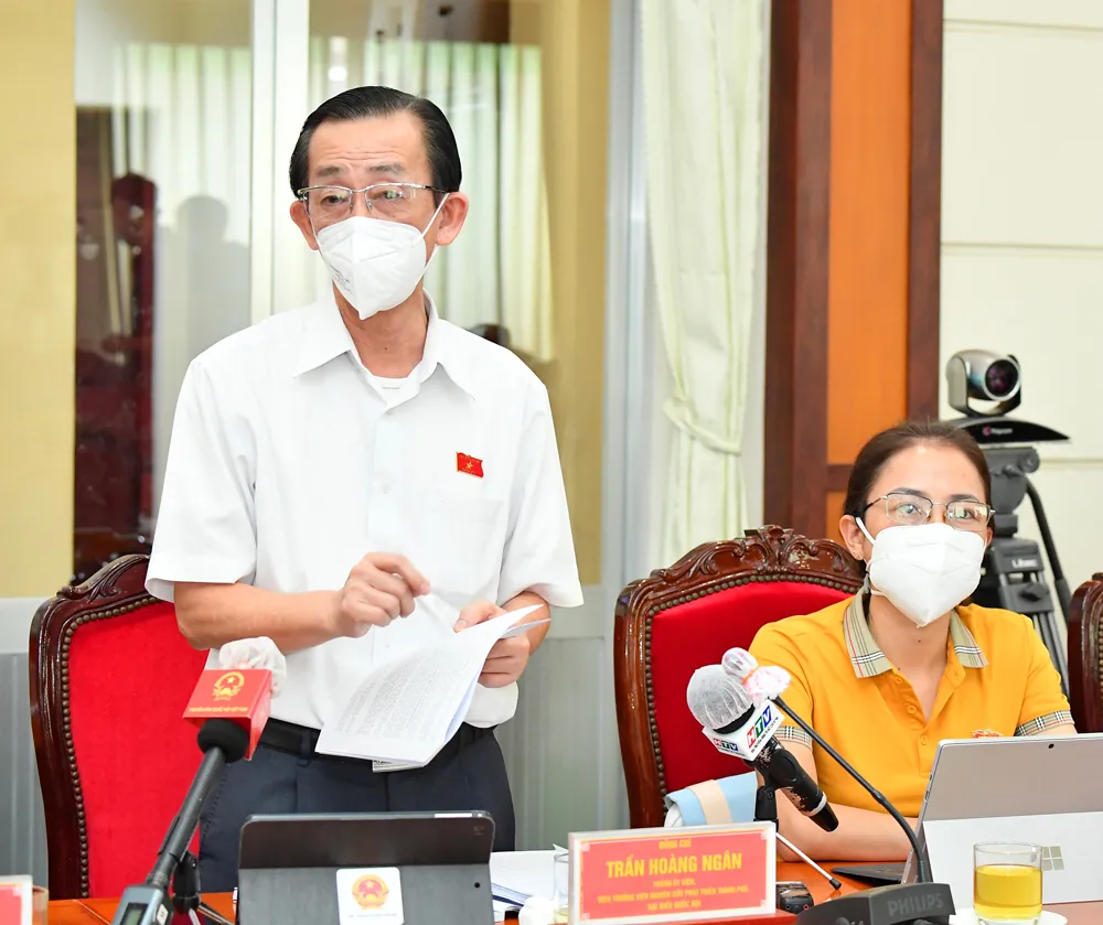 Đoàn ĐBQH TPHCM đề nghị nghiêm cấm làm phiền, quấy nhiễu khách hàng trong kinh doanh bảo hiểm  ảnh 2