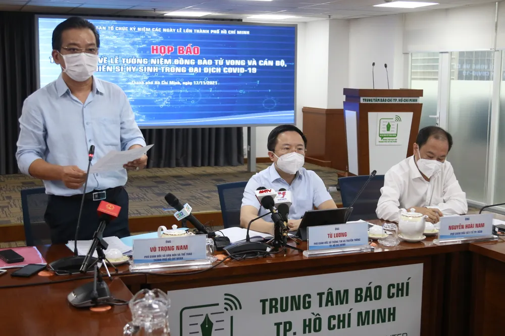 Cùng tắt đèn và thắp nến tưởng niệm đồng bào tử vong do Covid-19  ảnh 1