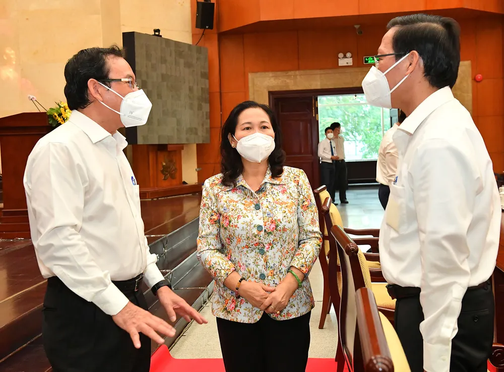 Ưu tiên kiểm soát dịch Covid-19 để phục hồi, phát triển kinh tế - xã hội ảnh 4