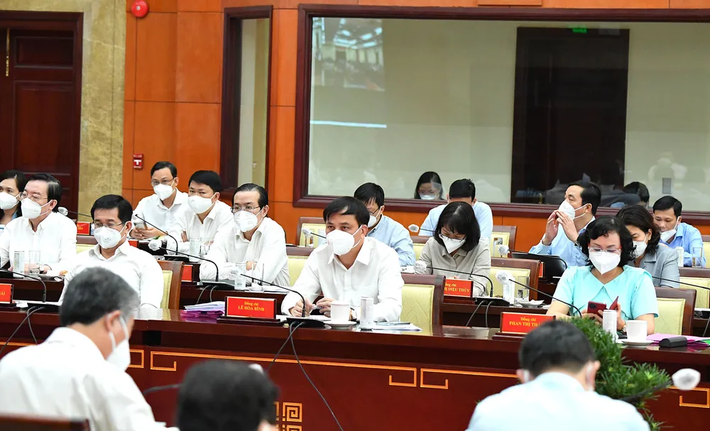 Ưu tiên kiểm soát dịch Covid-19 để phục hồi, phát triển kinh tế - xã hội ảnh 3