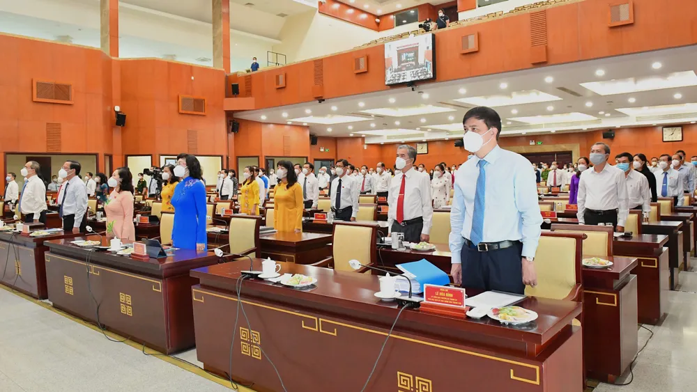 Chủ tịch HĐND TPHCM Nguyễn Thị Lệ: Đánh giá toàn diện và tìm ra hướng đi mới để phục hồi, phát triển TPHCM ảnh 1