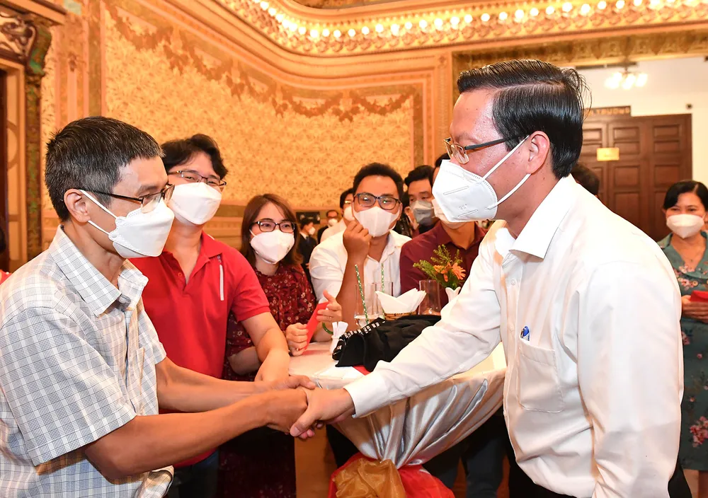 Chủ tịch UBND TPHCM Phan Văn Mãi: Mong báo chí tiếp tục đồng hành với TPHCM ảnh 2