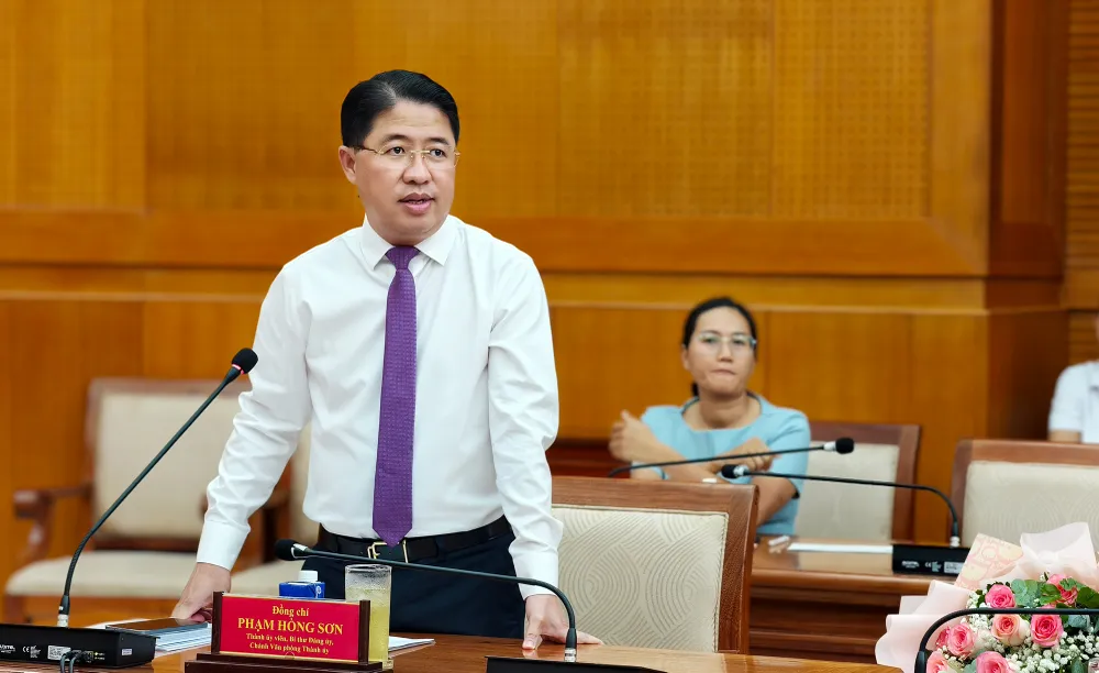 thanh-lap-chi-bo-ban-nghien-cuu-phat-trien-thanh-pho-truc-thuoc-van-phong-thanh-uy-0.jpg