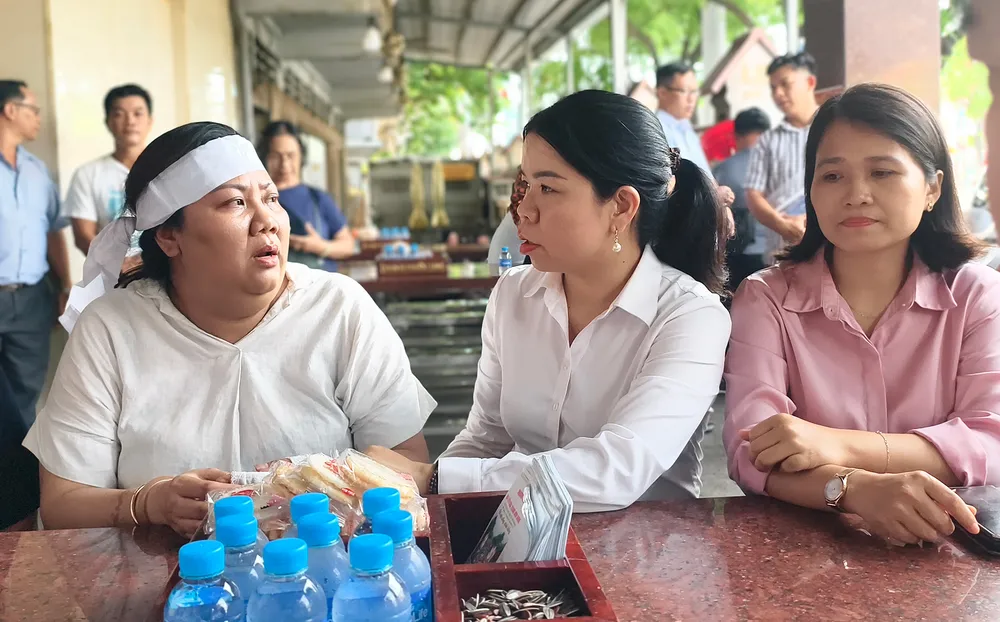 vu-chay-phuong-binh-loi-trung-tphm-ho-tro-nan-nhan.jpg
