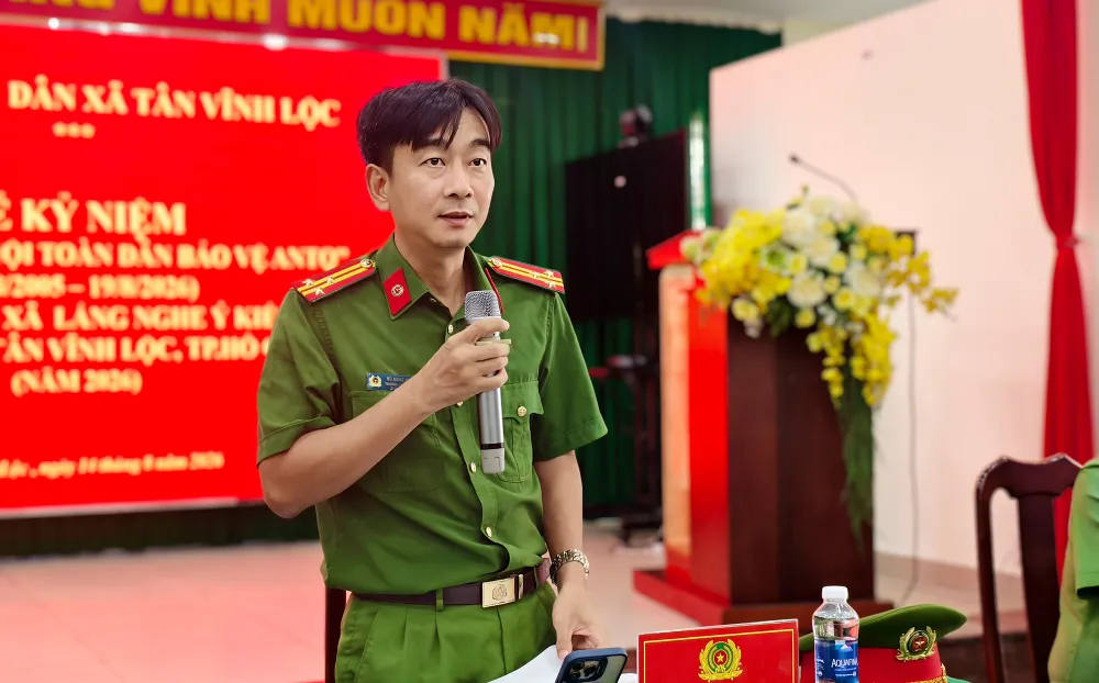 dan-hoi-cong-an-xa-tra-loi.jpg