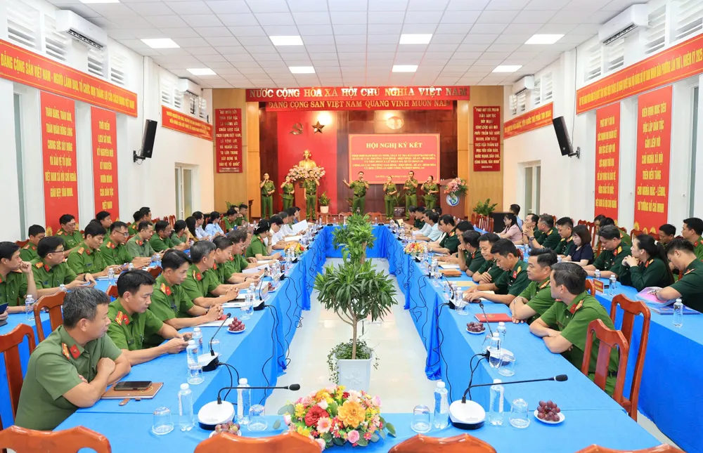 cong-an-quan-su-5-dia-ban-giap-ranh-ky-ket-phoi-hop-dam-bao-antt.jpg