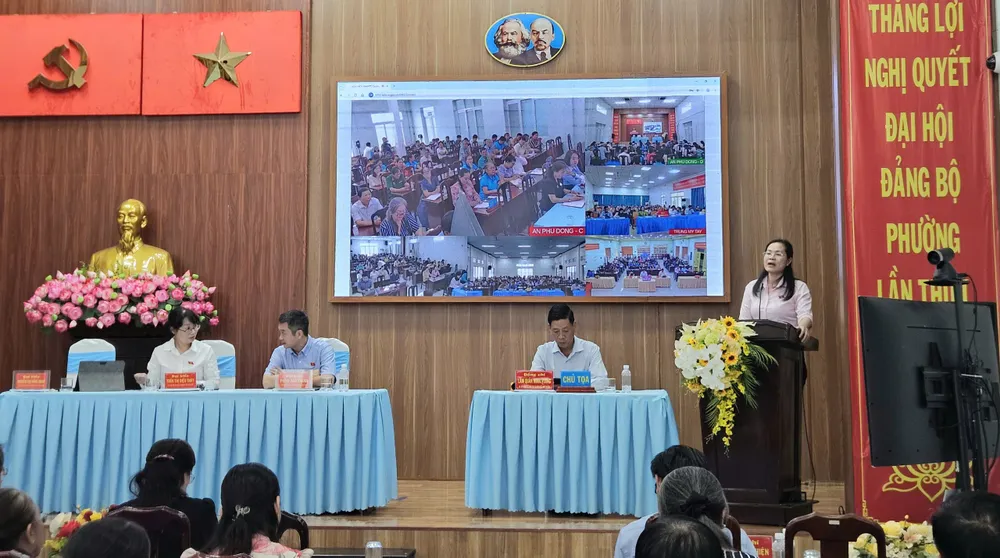 cu-tri-kien-nghi-giai-phap-du-sach-giao-khoa-chong-ngap-0 (1).jpg