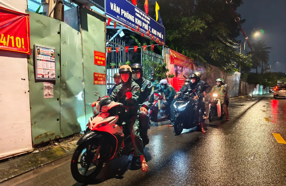doi-giup-dan-trong-dem-o-phuong-an-phu-dong (5).jpg