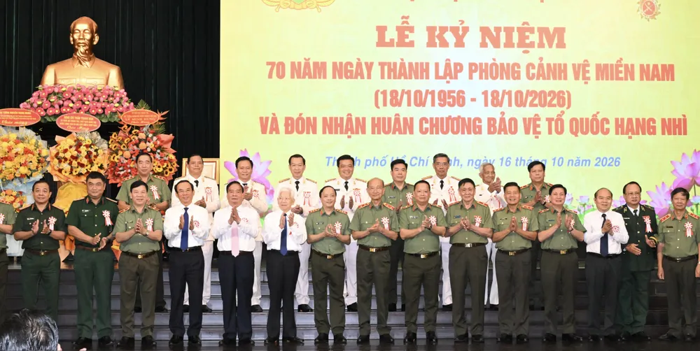 luc-luong-canh-ve-phai-luon-dua-vao-nhan-dan.jpg