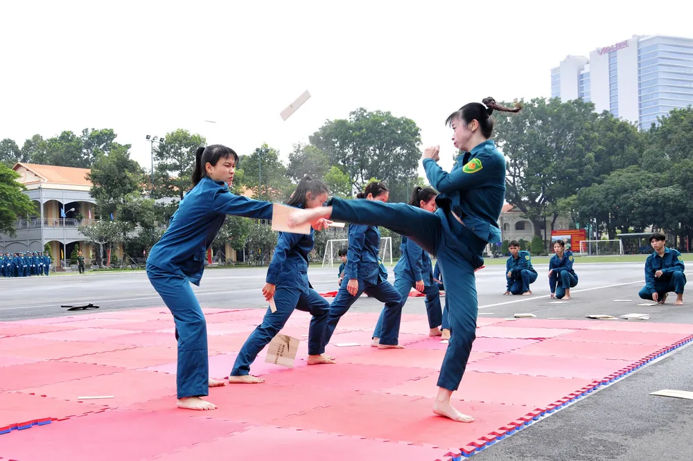 Khai mạc Hội thao Trung đội dân quân cơ động năm 2022 ảnh 2