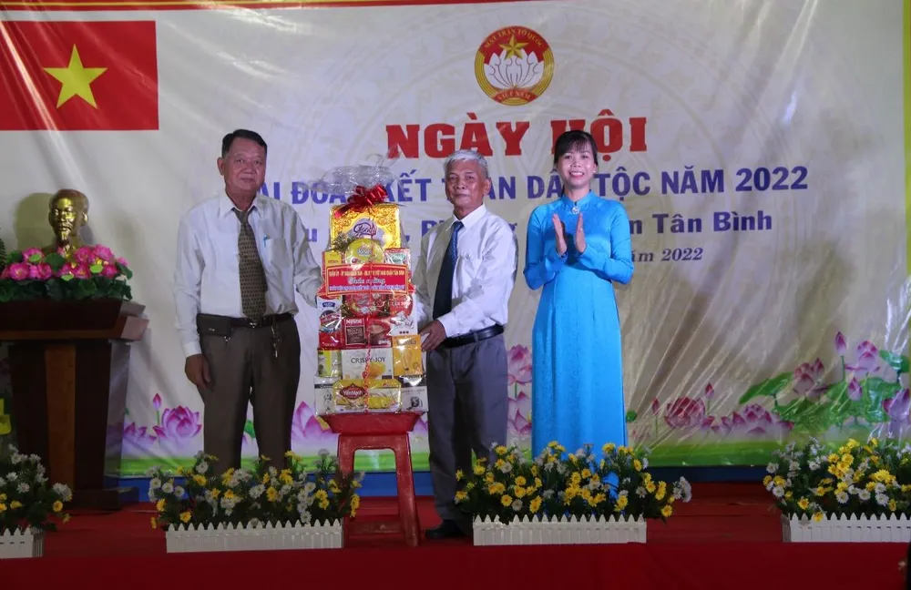 Phát huy sức mạnh đại đoàn kết để phát triển kinh tế - xã hội ảnh 2