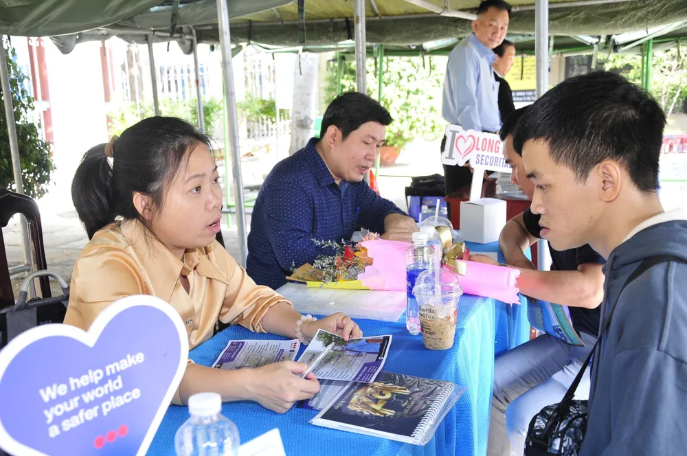 Bộ đội xuất ngũ được tư vấn, lựa chọn việc làm phù hợp với bản thân. Ảnh: TRẦN YÊN