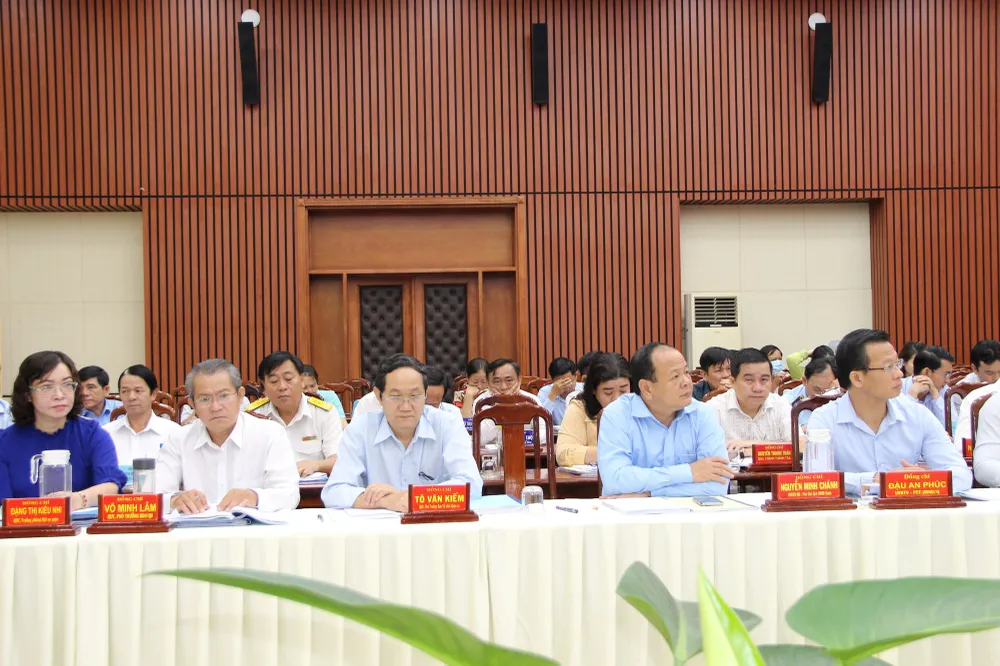 Các đại biểu tham dự hội nghị. Ảnh: TRẦN YÊN Các đại biểu tham dự hội nghị. Ảnh: TRẦN YÊN