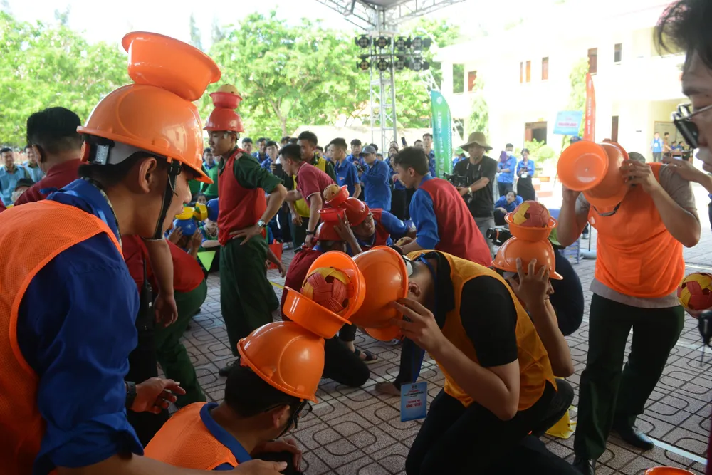 Các trò chơi, hoạt động văn hóa sôi nổi, bổ ích thu hút nhiều bạn trẻ tham gia.