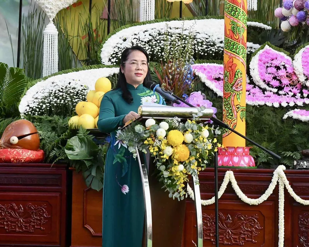 Đồng chí Trần Kim Yến phát biểu tại Đại lễ Phật đản - Phật lịch 2567. Ảnh: VIỆT DŨNG