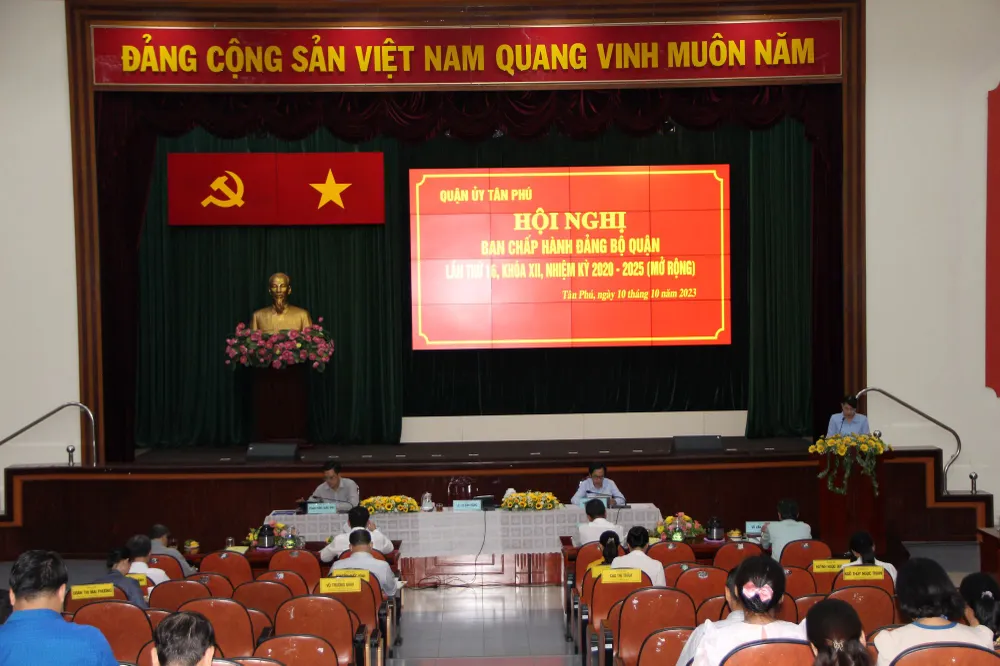 Quang cảnh Hội nghị Ban chấp hành Đảng bộ quận Tân Phú lần thứ 16