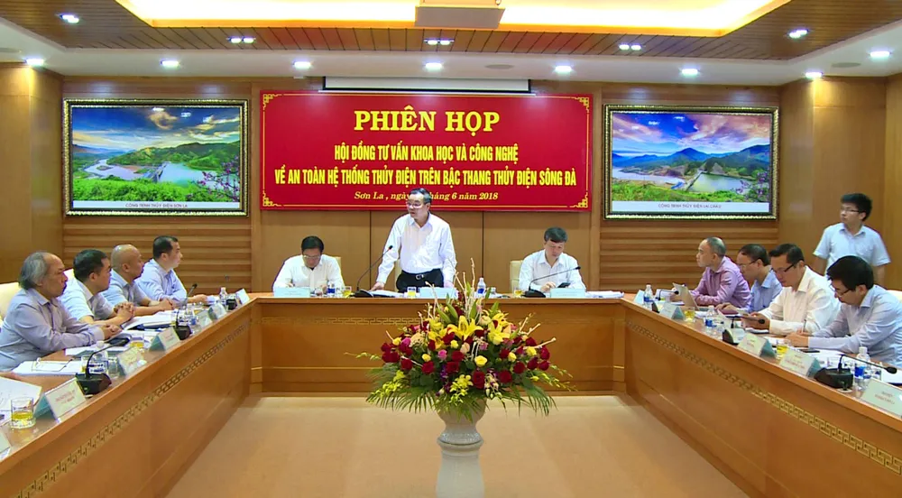 Bộ trưởng Chu Ngọc Anh: “Hệ thống thủy điện bậc thang trên sông Đà đang vận hành an toàn“ ảnh 1