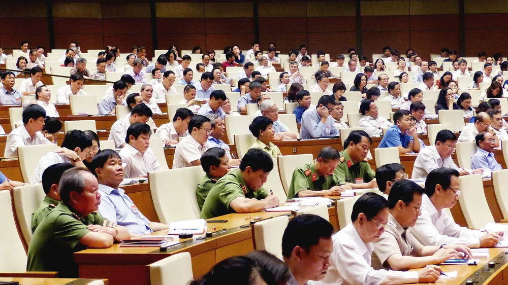 Đội ngũ cán bộ đông nhưng không mạnh, vừa thừa lại vừa thiếu ảnh 1