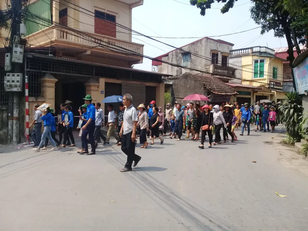 Quê nhà đón linh cữu nguyên Tổng Bí thư Đỗ Mười về nơi an nghỉ cuối cùng ảnh 36