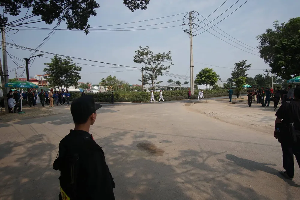 Quê nhà đón linh cữu nguyên Tổng Bí thư Đỗ Mười về nơi an nghỉ cuối cùng ảnh 44