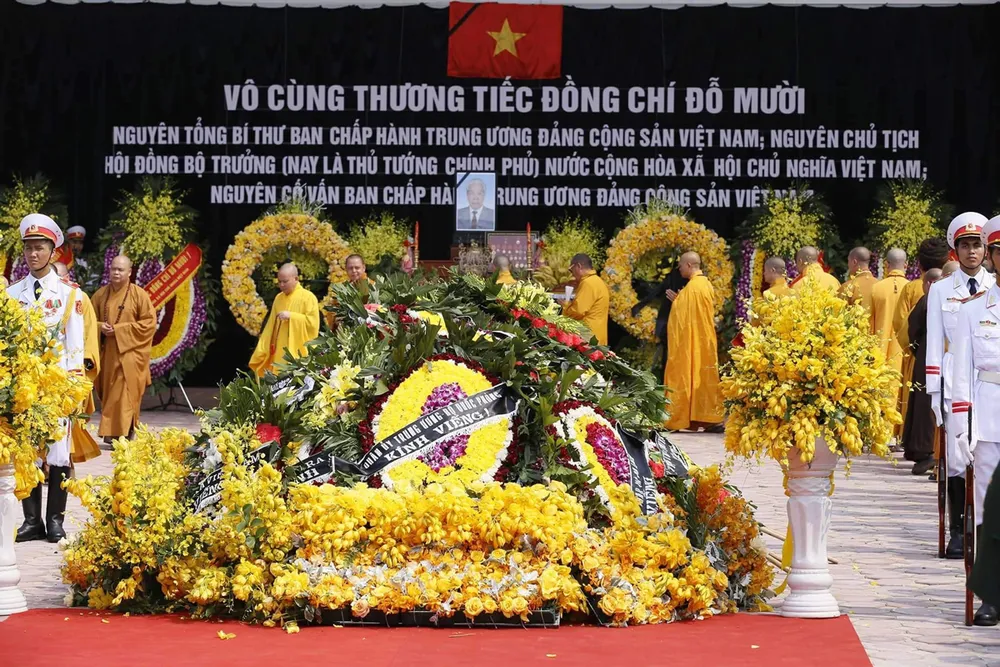 Quê nhà đón linh cữu nguyên Tổng Bí thư Đỗ Mười về nơi an nghỉ cuối cùng ảnh 11