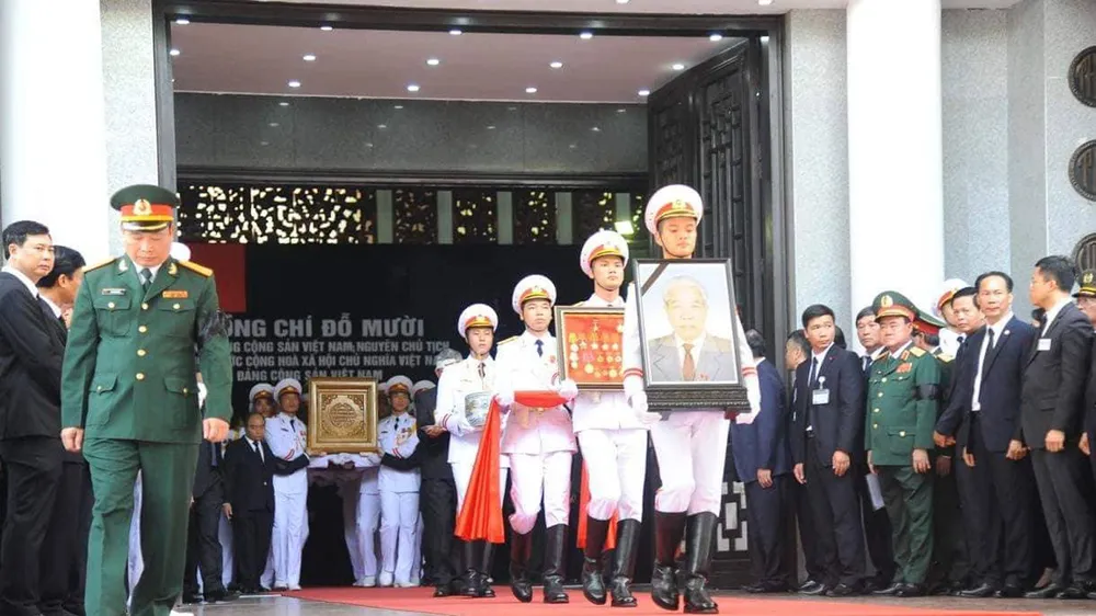 Tổ chức trọng thể Lễ truy điệu, tiễn đưa nguyên Tổng Bí thư Đỗ Mười ảnh 18