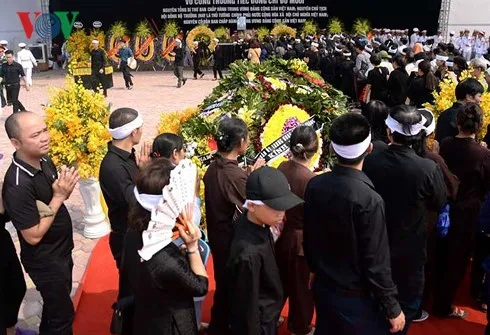 Quê nhà đón linh cữu nguyên Tổng Bí thư Đỗ Mười về nơi an nghỉ cuối cùng ảnh 12