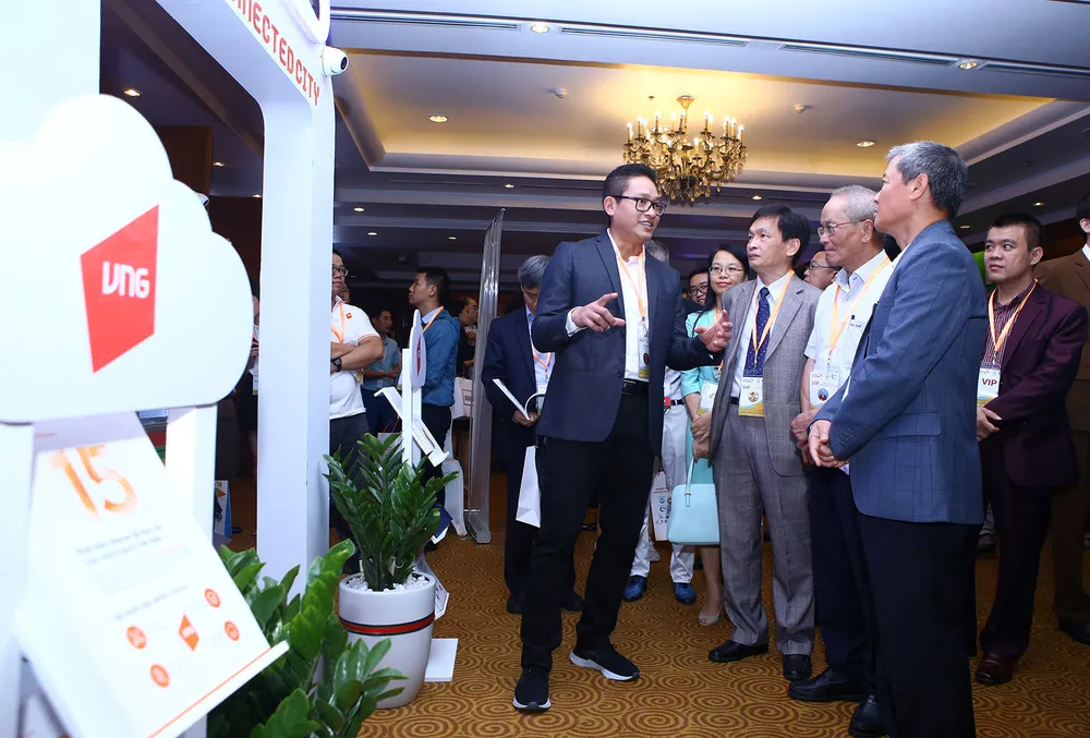 Mỗi ngày, người Việt “ở trên internet” gần 7 giờ ảnh 2