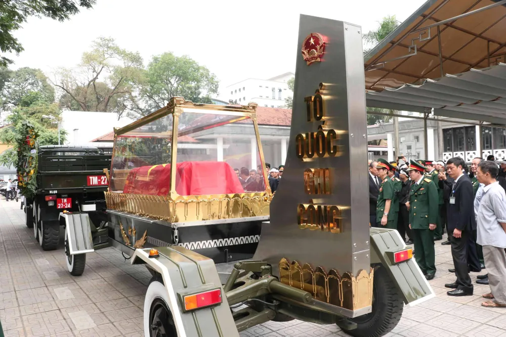 Tiễn đưa Trung tướng Đồng Sỹ Nguyên về nơi an nghỉ cuối cùng ảnh 7