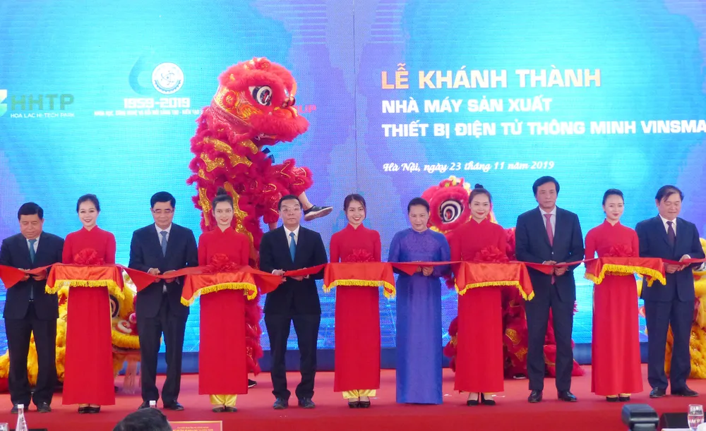 Chủ tịch Quốc hội: Khu CNC Hòa Lạc phải trở thành trung tâm phát triển công nghệ của đất nước ảnh 1