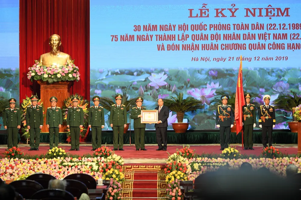 Thủ tướng Nguyễn Xuân Phúc: Tuyệt đối không để Tổ quốc bị động, bất ngờ ảnh 4