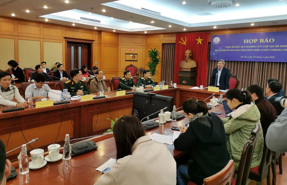 Chính thức cấp phép sản xuất đại trà bộ kít phát hiện nhanh dịch Covid-19 ảnh 4