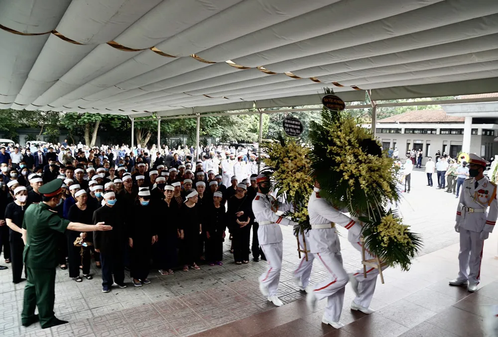 Cử hành trọng thể lễ tang nguyên Phó trưởng Ban Tổ chức Trung ương Nguyễn Đình Hương ảnh 7