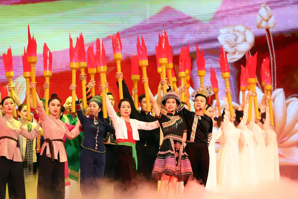 Tổ chức trọng thể Lễ kỷ niệm 130 năm Ngày sinh Chủ tịch Hồ Chí Minh ảnh 6