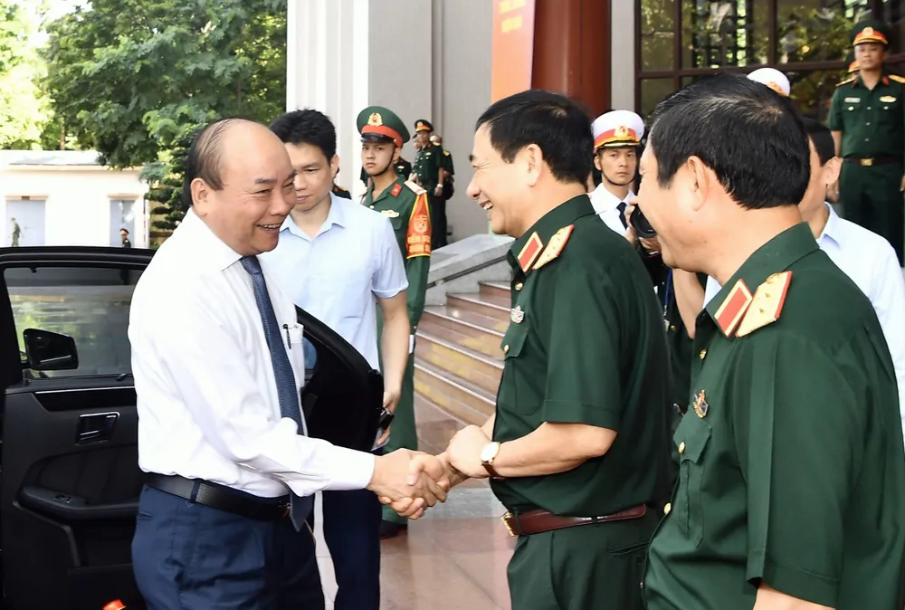 Xây dựng quân đội tinh, gọn, mạnh, cơ động, đáp ứng yêu cầu chiến tranh hiện đại ảnh 2