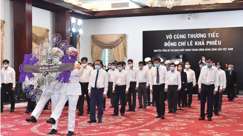 Cử hành trọng thể Quốc tang nguyên Tổng Bí thư Lê Khả Phiêu ảnh 46