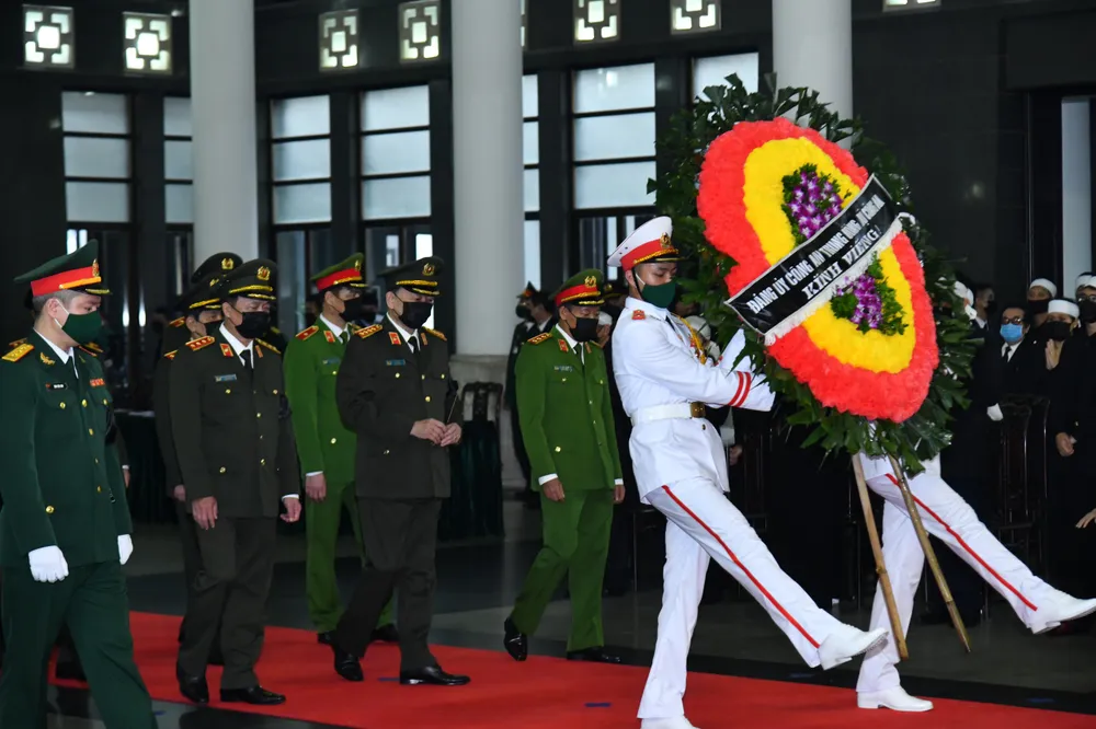 Cử hành trọng thể Quốc tang nguyên Tổng Bí thư Lê Khả Phiêu ảnh 12