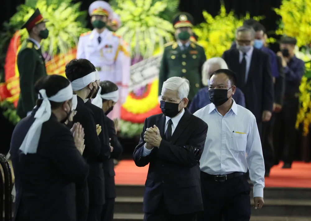 Cử hành trọng thể Quốc tang nguyên Tổng Bí thư Lê Khả Phiêu ảnh 22