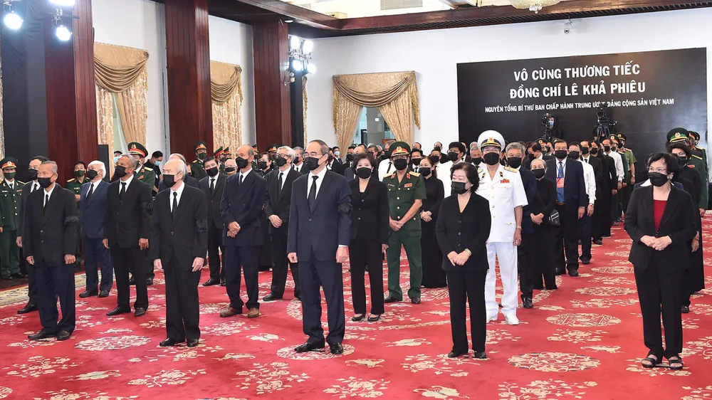 Cử hành trọng thể Quốc tang nguyên Tổng Bí thư Lê Khả Phiêu ảnh 33