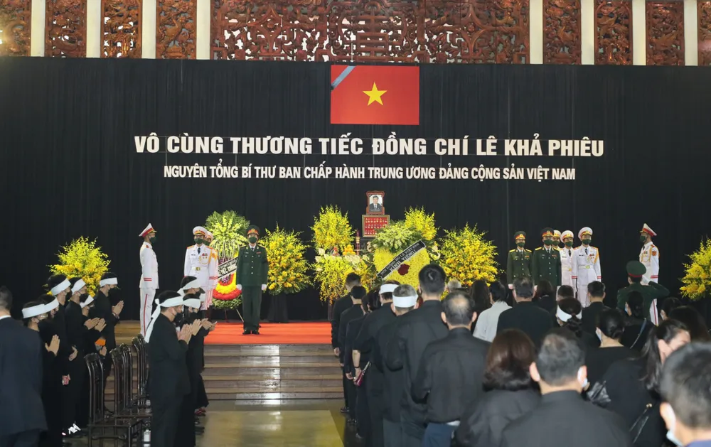 Cử hành trọng thể Quốc tang nguyên Tổng Bí thư Lê Khả Phiêu ảnh 31