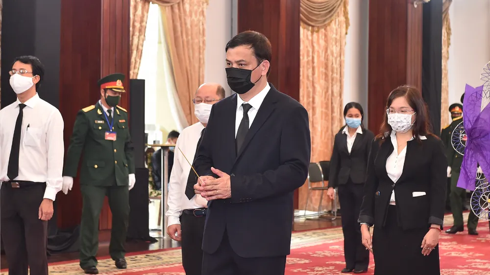 Cử hành trọng thể Quốc tang nguyên Tổng Bí thư Lê Khả Phiêu ảnh 49