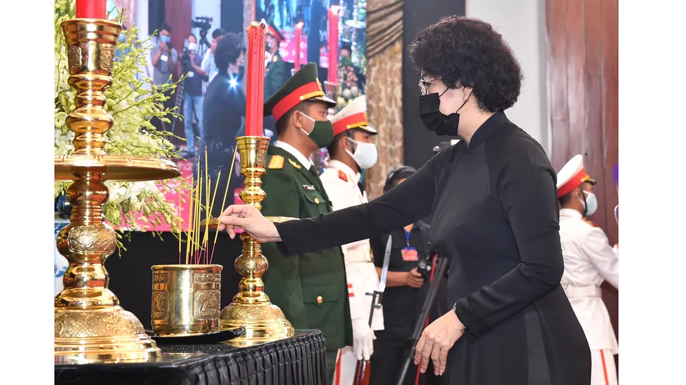 Cử hành trọng thể Quốc tang nguyên Tổng Bí thư Lê Khả Phiêu ảnh 41