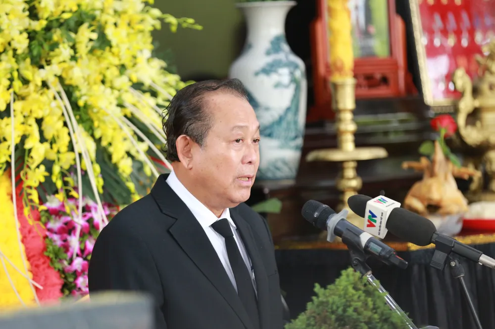 Tiễn đưa nguyên Tổng Bí thư Lê Khả Phiêu về nơi an nghỉ cuối cùng ảnh 33