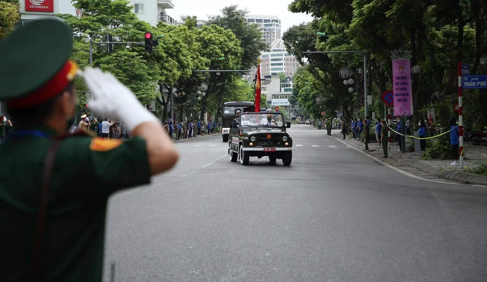 Tiễn đưa nguyên Tổng Bí thư Lê Khả Phiêu về nơi an nghỉ cuối cùng ảnh 22