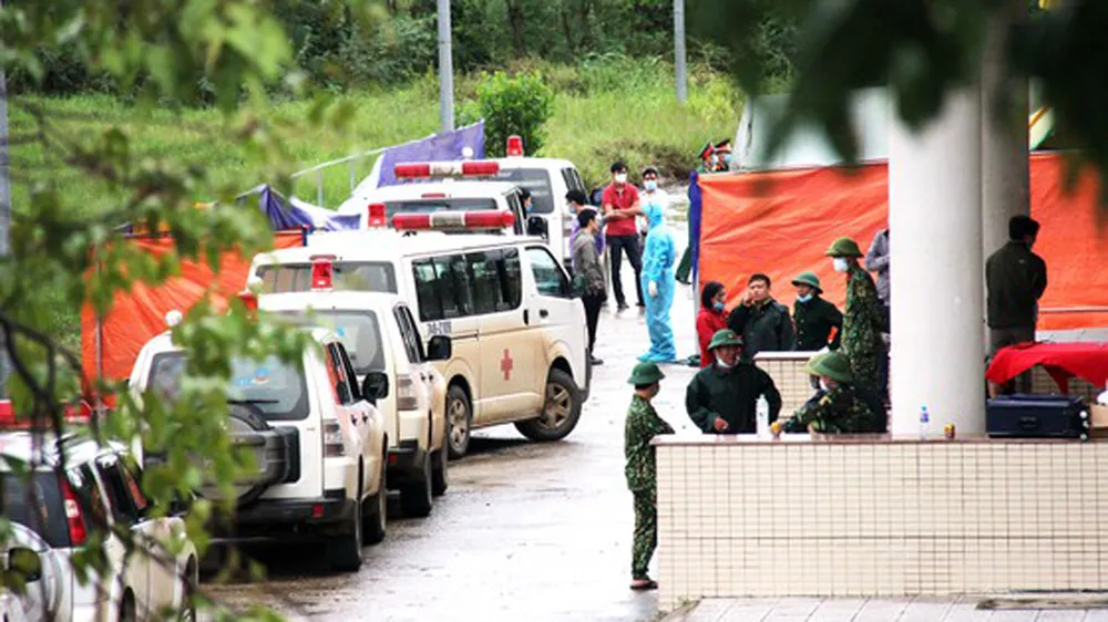 Truy tặng Huân chương Bảo vệ Tổ quốc cho 22 cán bộ, chiến sĩ Đoàn Kinh tế - Quốc phòng 337