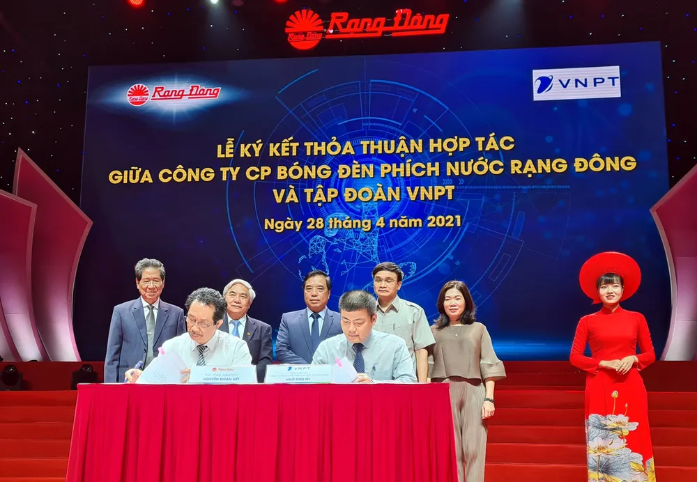 VNPT và Rạng Đông hợp tác thúc đẩy chuyển đổi số ảnh 1