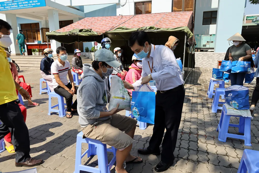 VNPT tiếp tục đồng hành cùng TPHCM đẩy lùi dịch Covid-19 ảnh 1