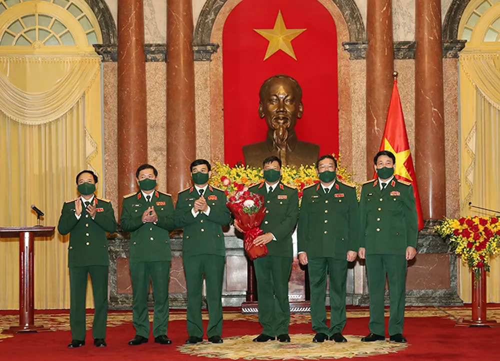 Giám đốc Học viện Quốc phòng được thăng quân hàm Thượng tướng ảnh 4