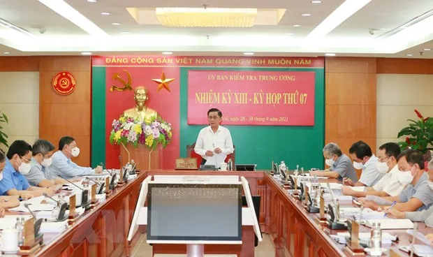 Tại Kỳ họp thứ 7, Ủy ban Kiểm tra Trung ương đề nghị Ban Bí thư xem xét, thi hành kỷ luật Ban Thường vụ Đảng ủy Cảnh sát biển Việt Nam nhiệm kỳ 2015-2020. Ảnh: TTXVN